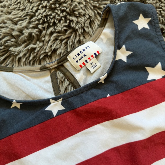 Liberty Park Women’s Camo Red White and Blue Dress Size Medium - Picture 3 of 4